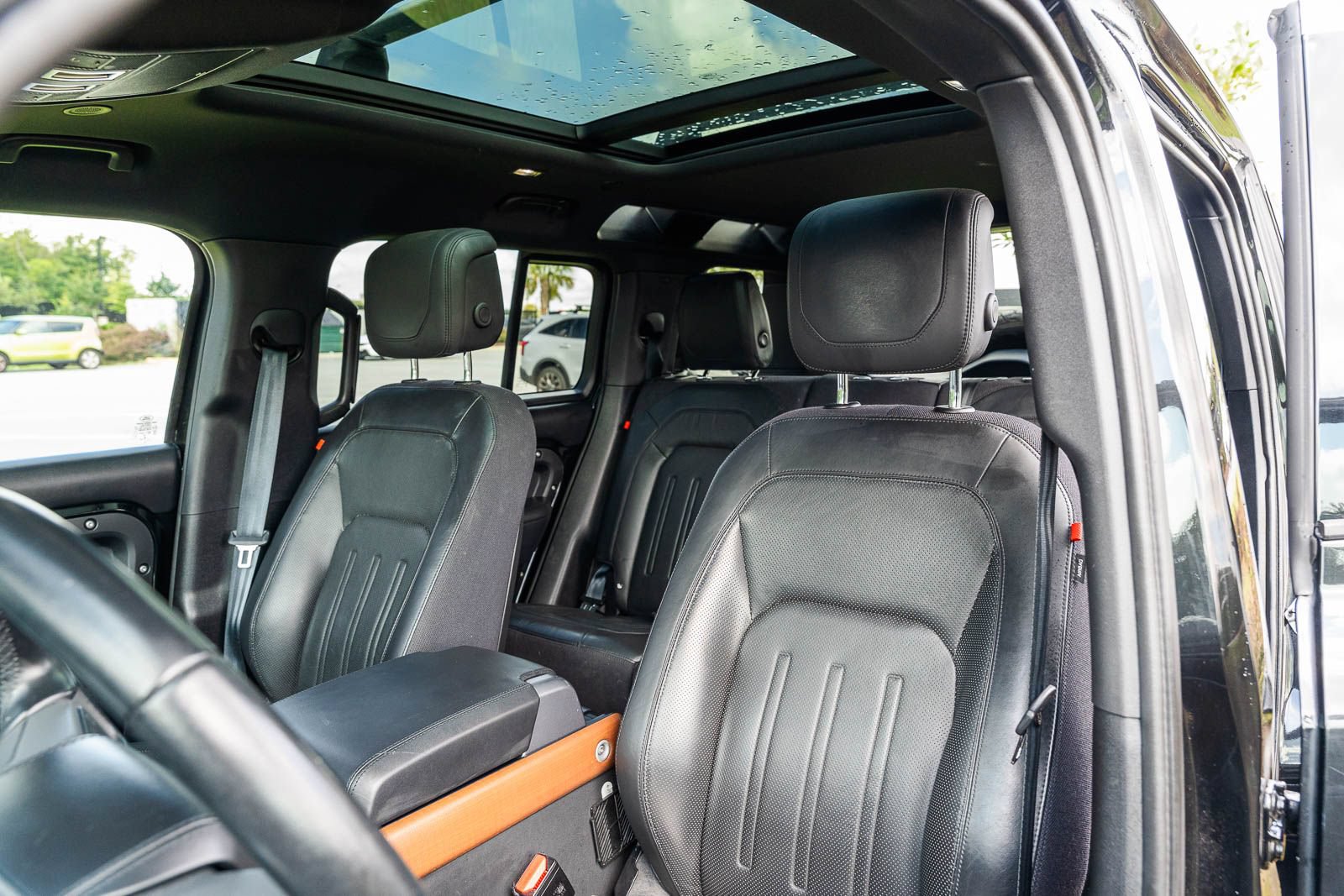 Used 2021 Land Rover Defender 110 X AWD/4WD image 31