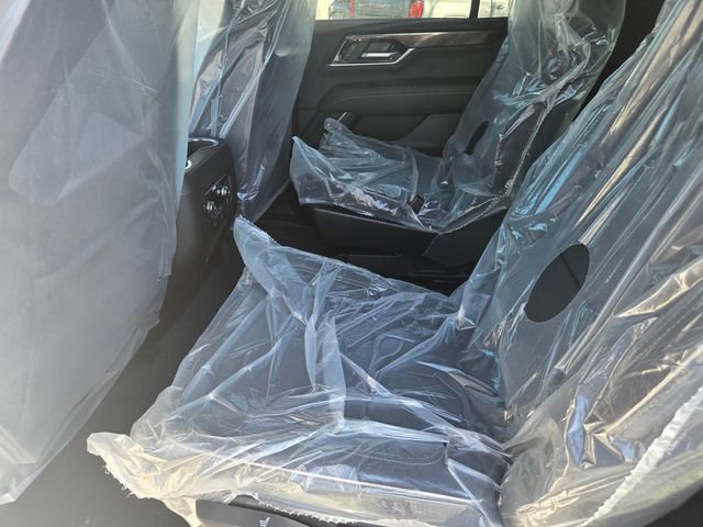 New 2026 GMC Yukon Elevation image 12