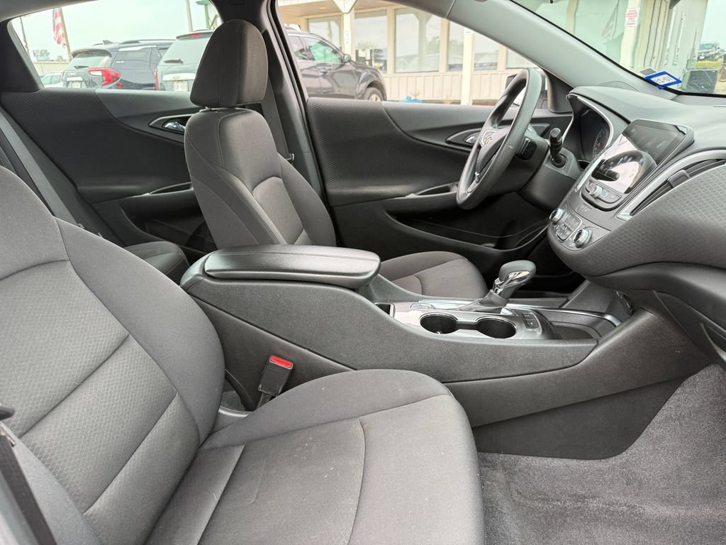 Used 2024 Chevrolet Malibu LT FWD image 43