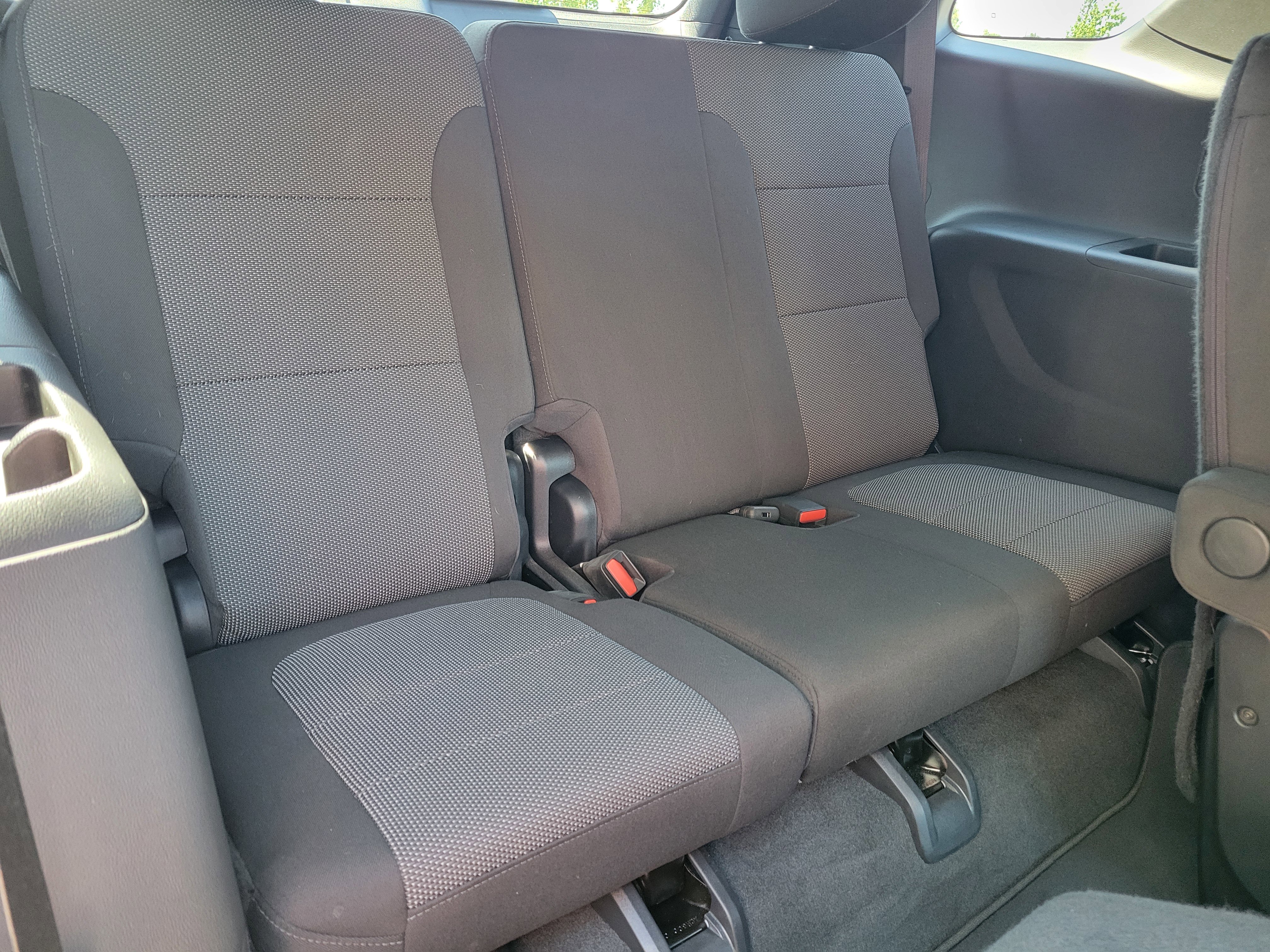 Used 2023 Chevrolet Traverse LT FWD image 35