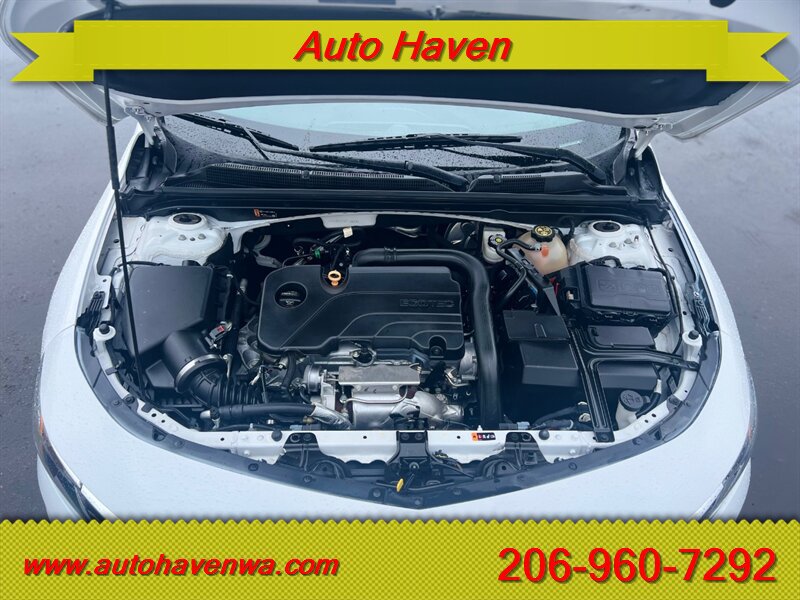Used 2020 Chevrolet Malibu LT FWD image 12