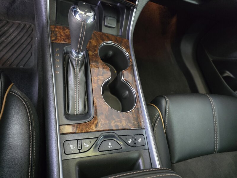 Used 2014 Chevrolet Impala LT w/ Premium Seating Package FWD image 21