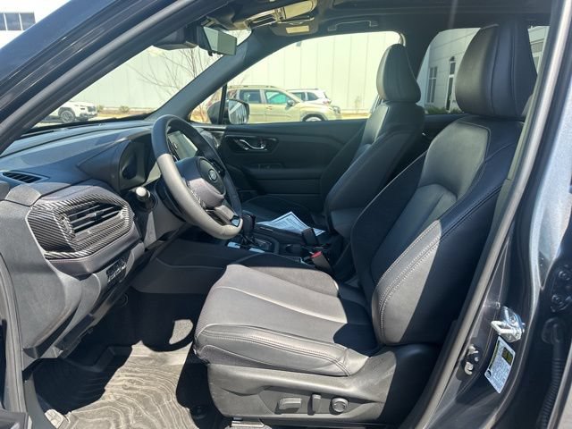 Used 2025 Subaru Forester Touring AWD/4WD image 30
