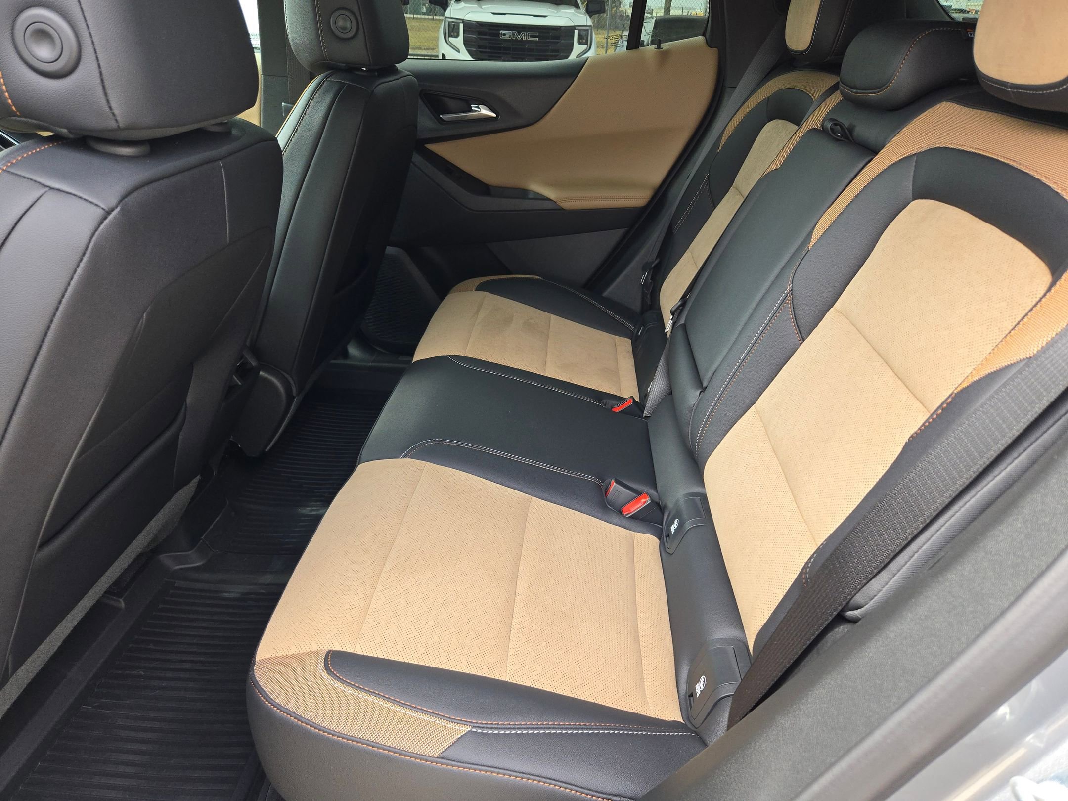 Certified 2026 Chevrolet Equinox ACTIV w/ Convenience Package III image 13