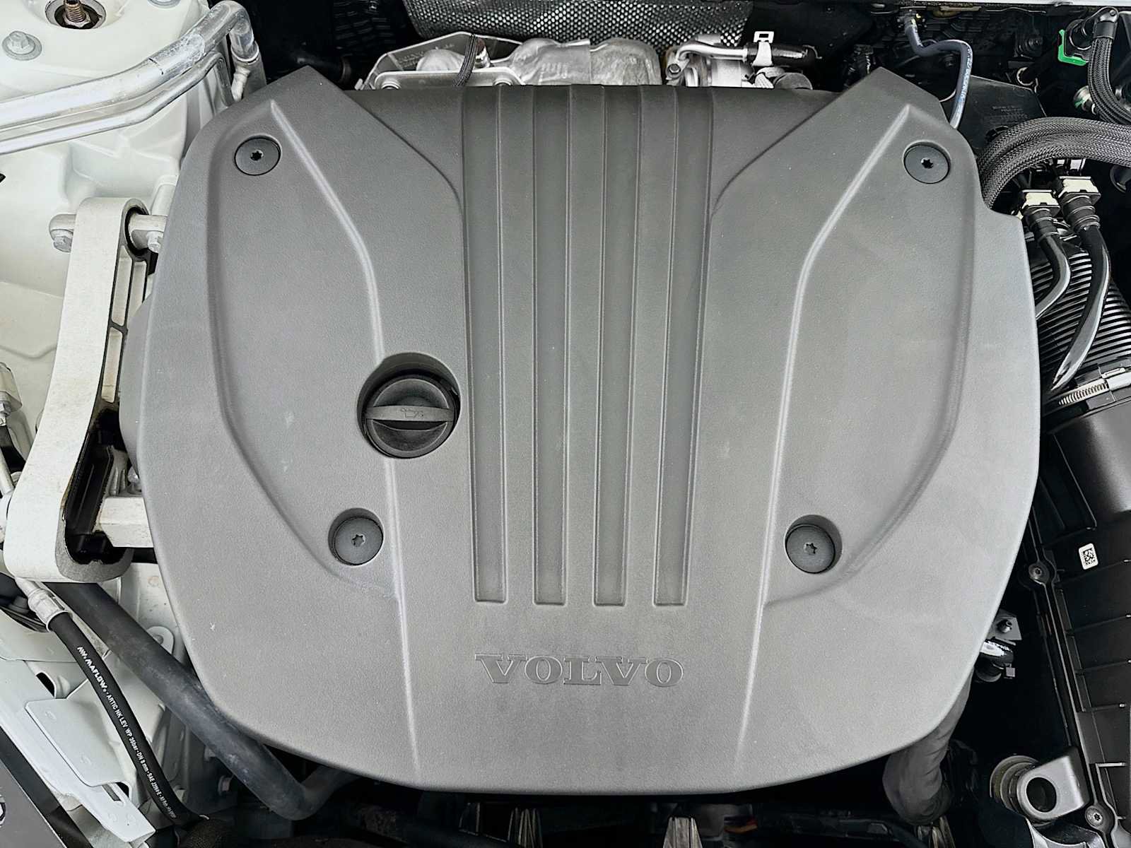 Used 2023 Volvo XC60 B5 Ultimate w/ Climate Package FWD image 29