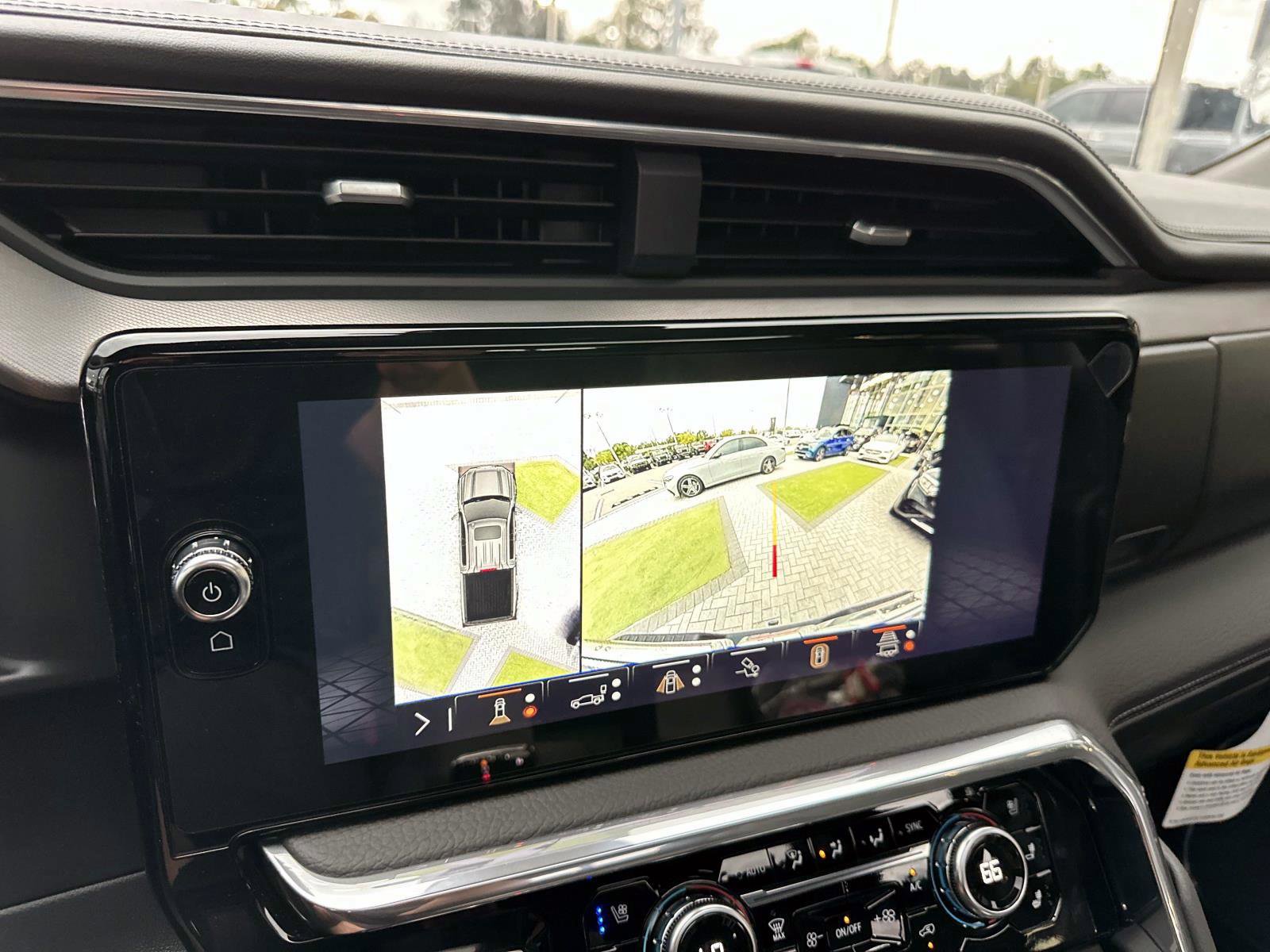 Used 2025 GMC Sierra 1500 Denali image 26