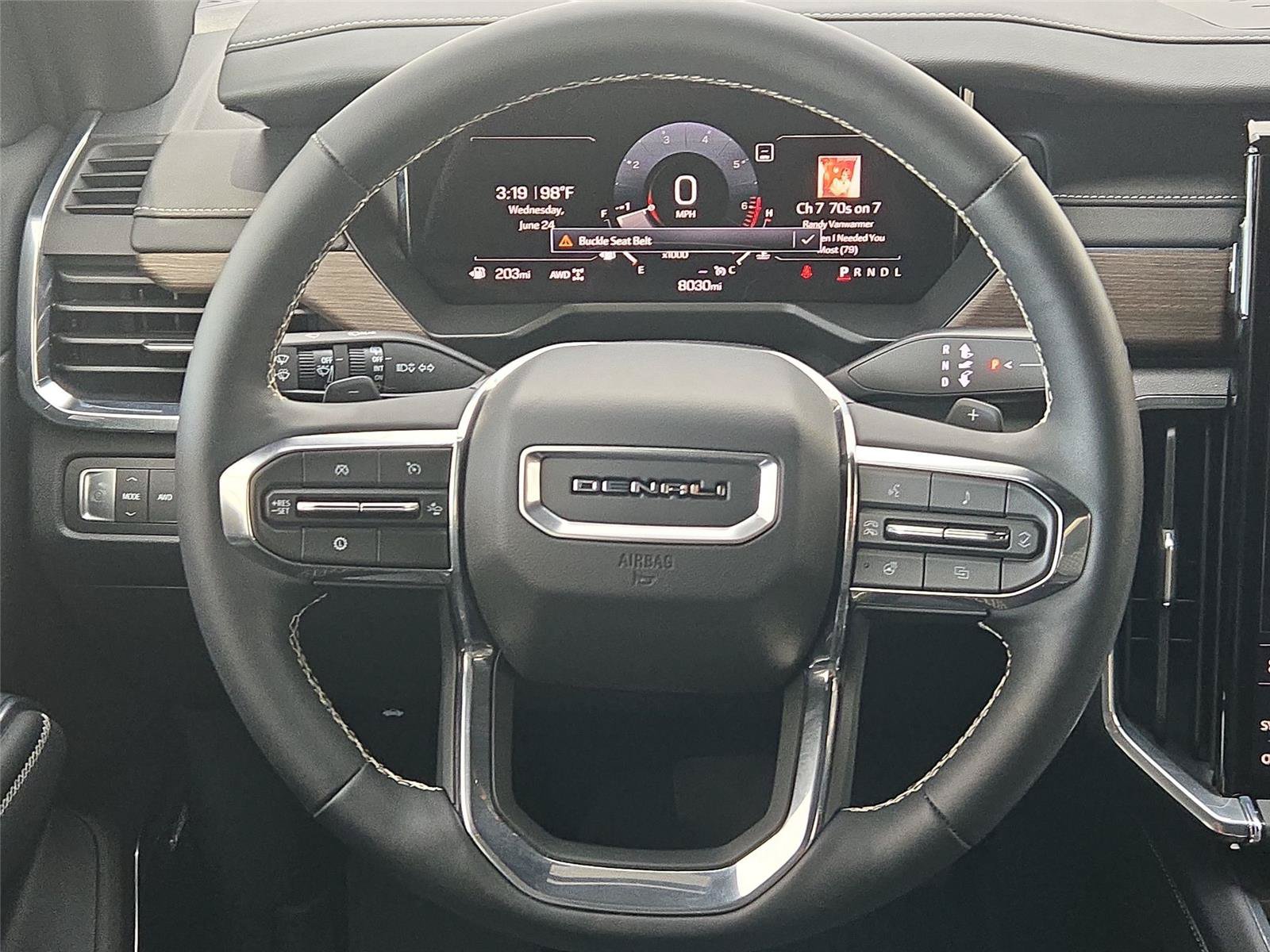 Used 2025 GMC Acadia Denali w/ LPO, Floor Liner Package AWD/4WD image 15