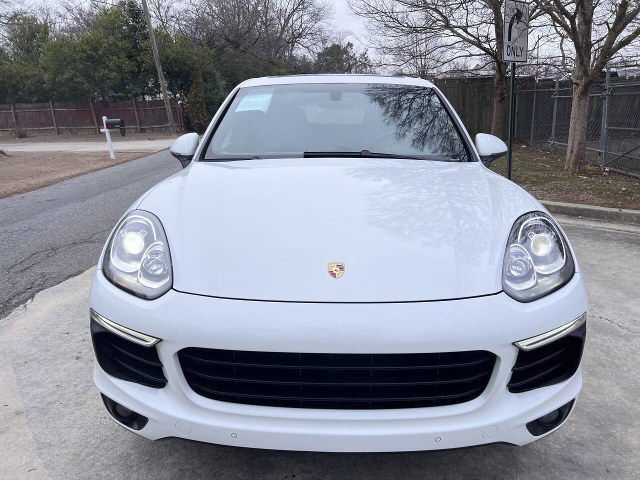 Used 2016 Porsche Cayenne S w/ Premium Package image 2