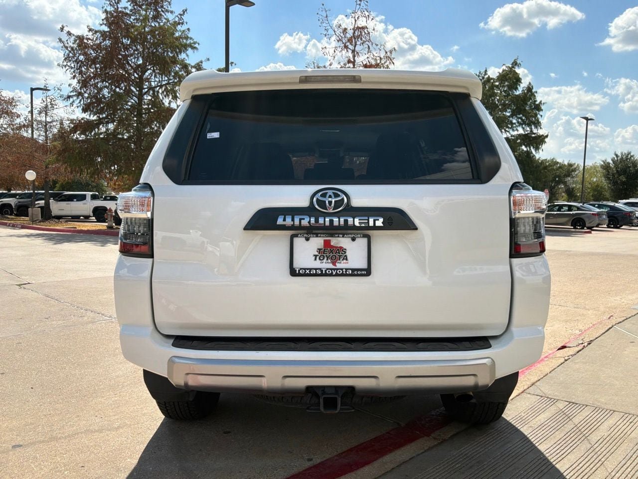 Used 2023 Toyota 4Runner TRD Off-Road AWD/4WD image 7