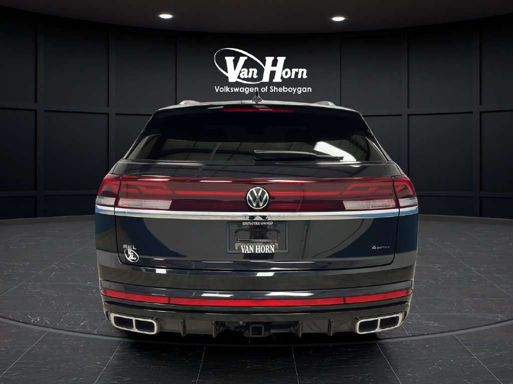 Used 2024 Volkswagen Atlas Cross Sport SEL R-Line AWD/4WD image 6