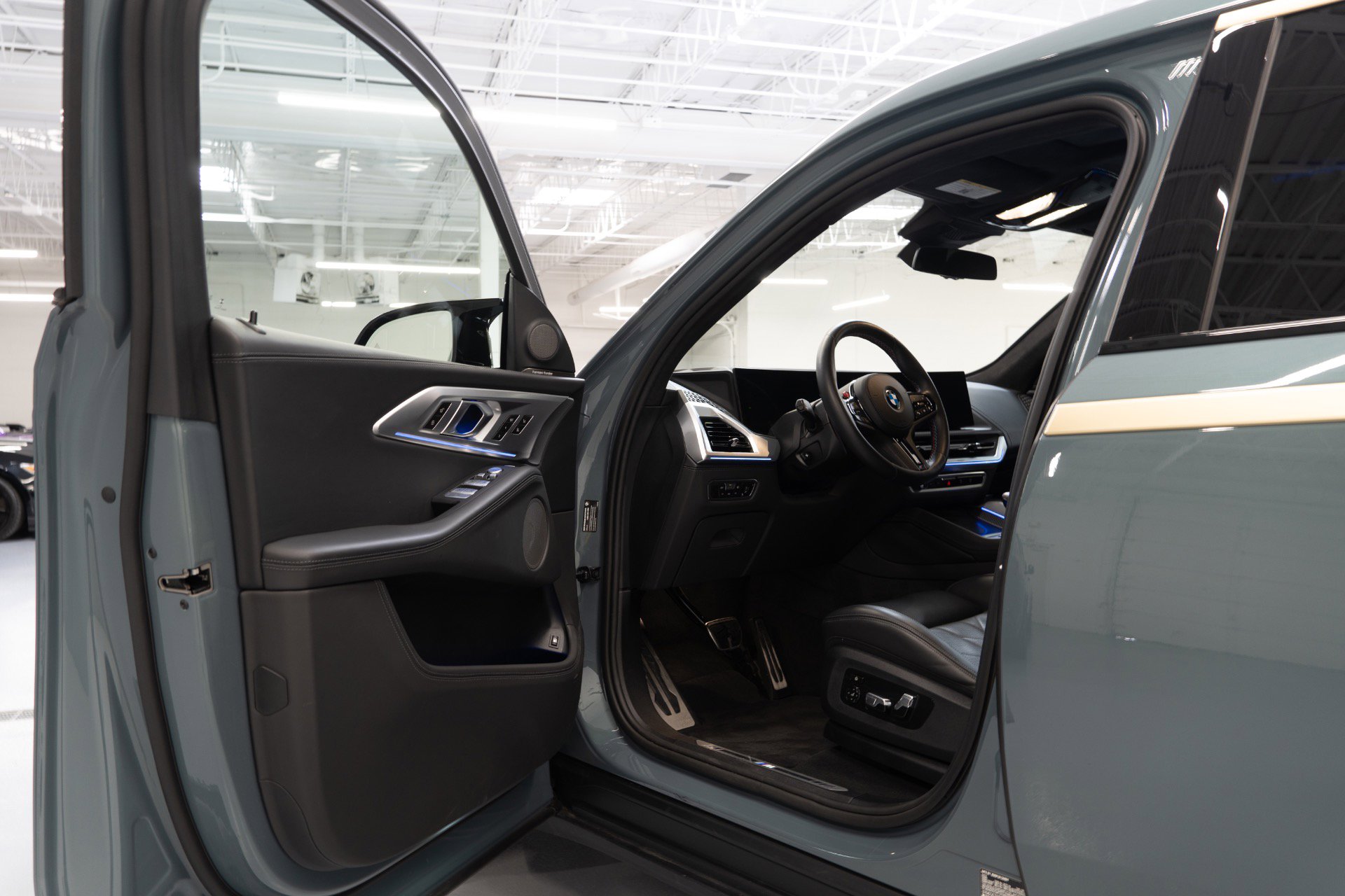 Used 2023 BMW XM image 19