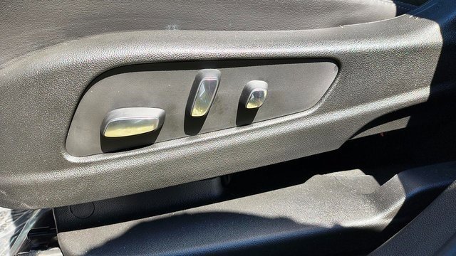 Used 2024 Cadillac XT5 Premium Luxury image 28