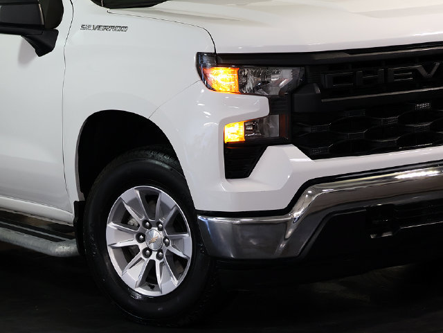 Used 2025 Chevrolet Silverado 1500 W/T RWD image 8