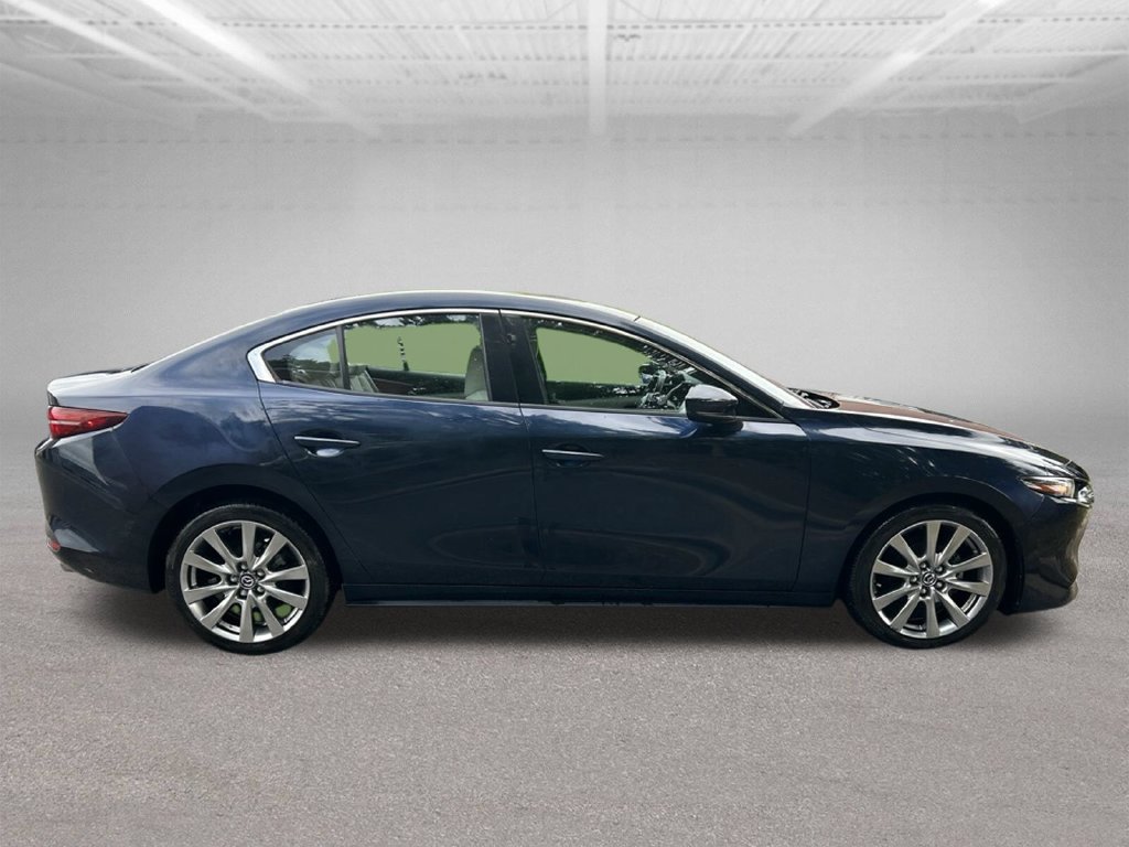 Used 2020 MAZDA MAZDA3 Sedan w/ Premium Package FWD image 9