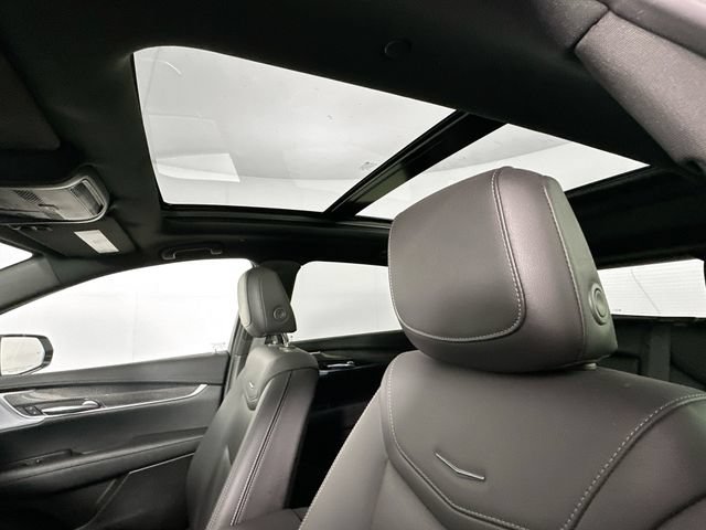 Used 2024 Cadillac XT5 Sportv w/ Technology Package AWD/4WD image 21