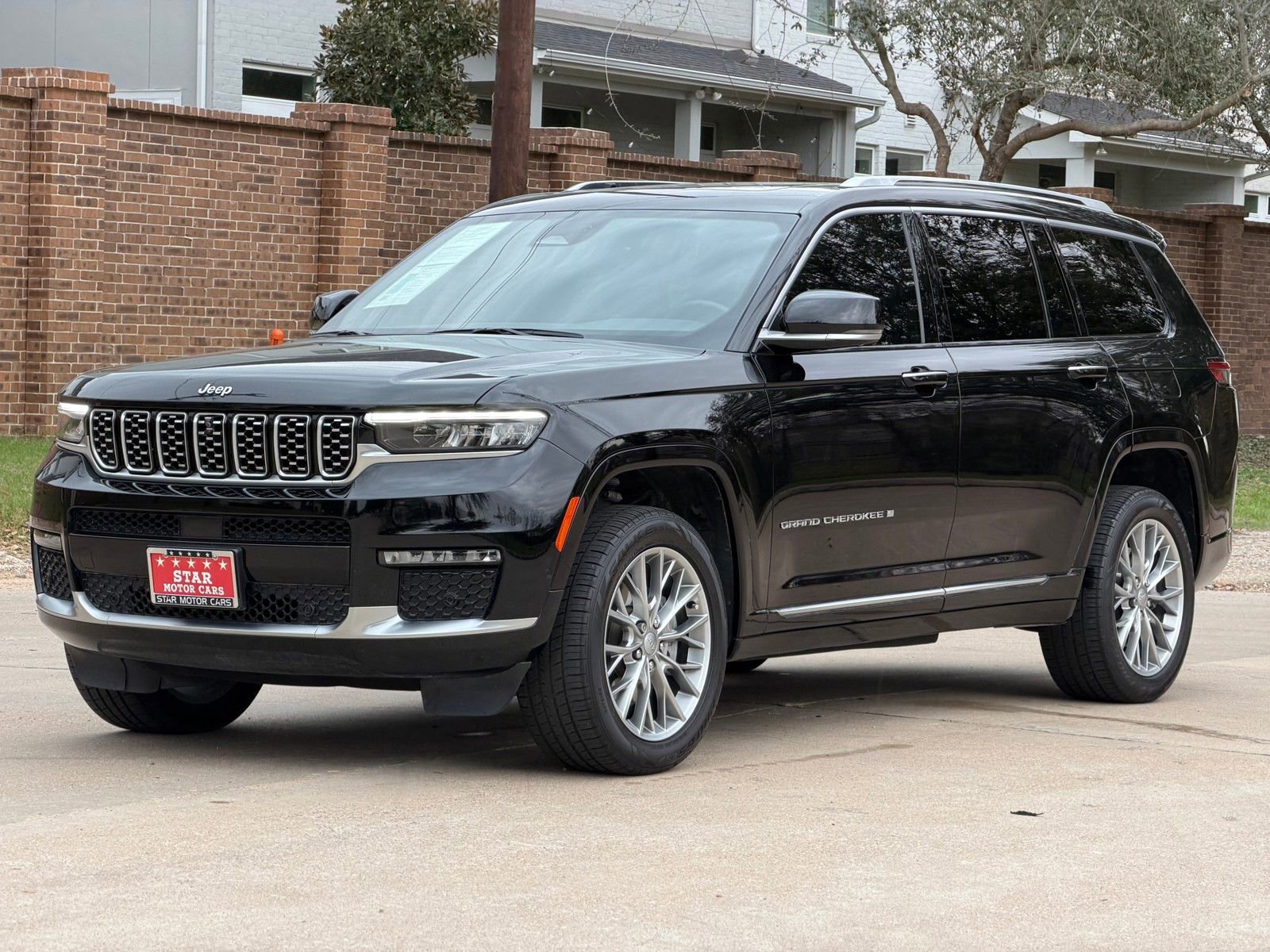 Used 2022 Jeep Grand Cherokee L Summit w/ Luxury Tech Group V image 13