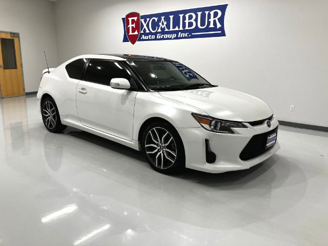 Used 2015 Scion tC image 2