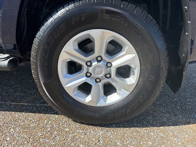 Used 2019 Toyota 4Runner SR5 image 9