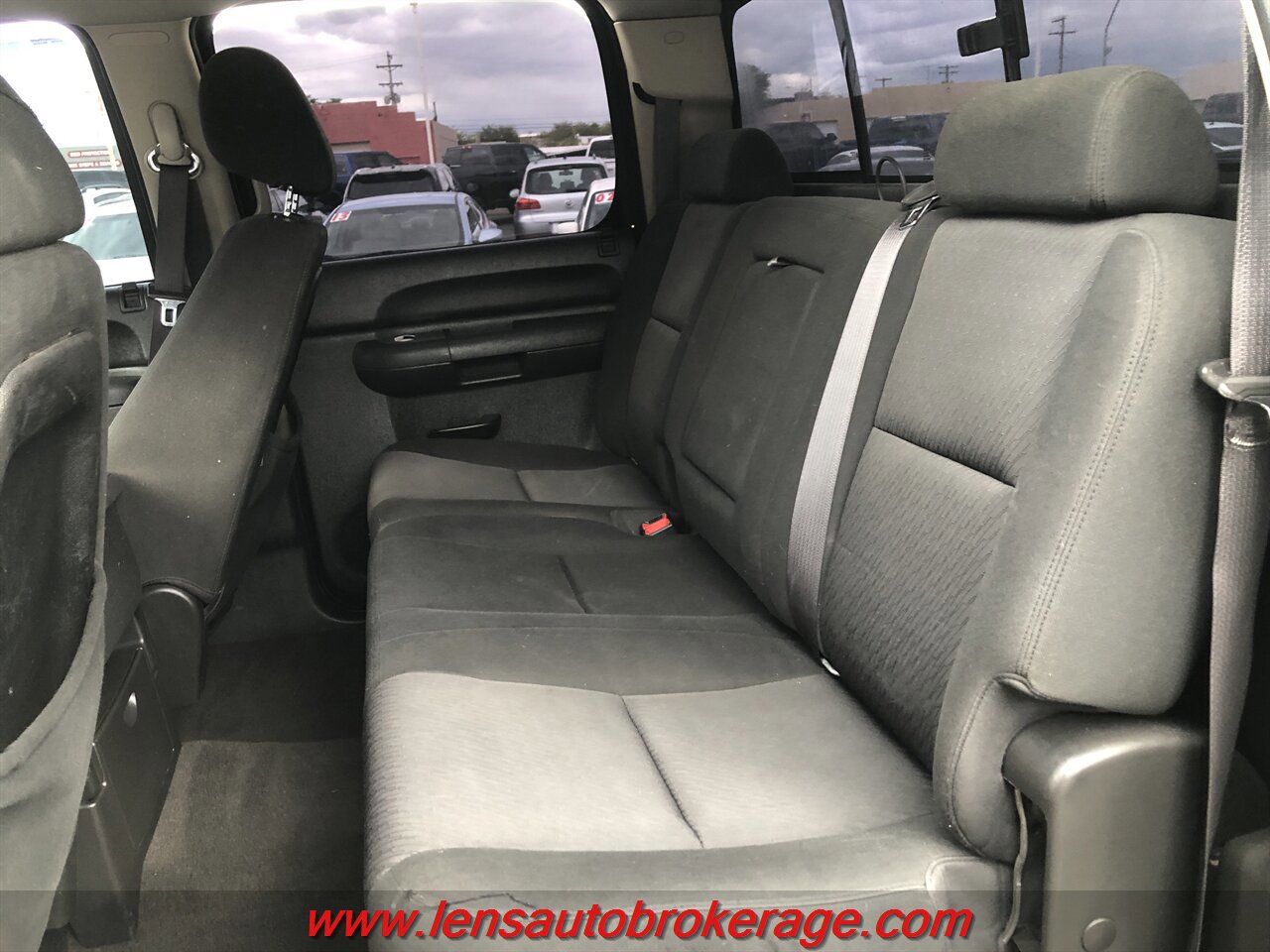 Used 2010 Chevrolet Silverado 2500 LT w/ Interior Plus Package AWD/4WD image 17
