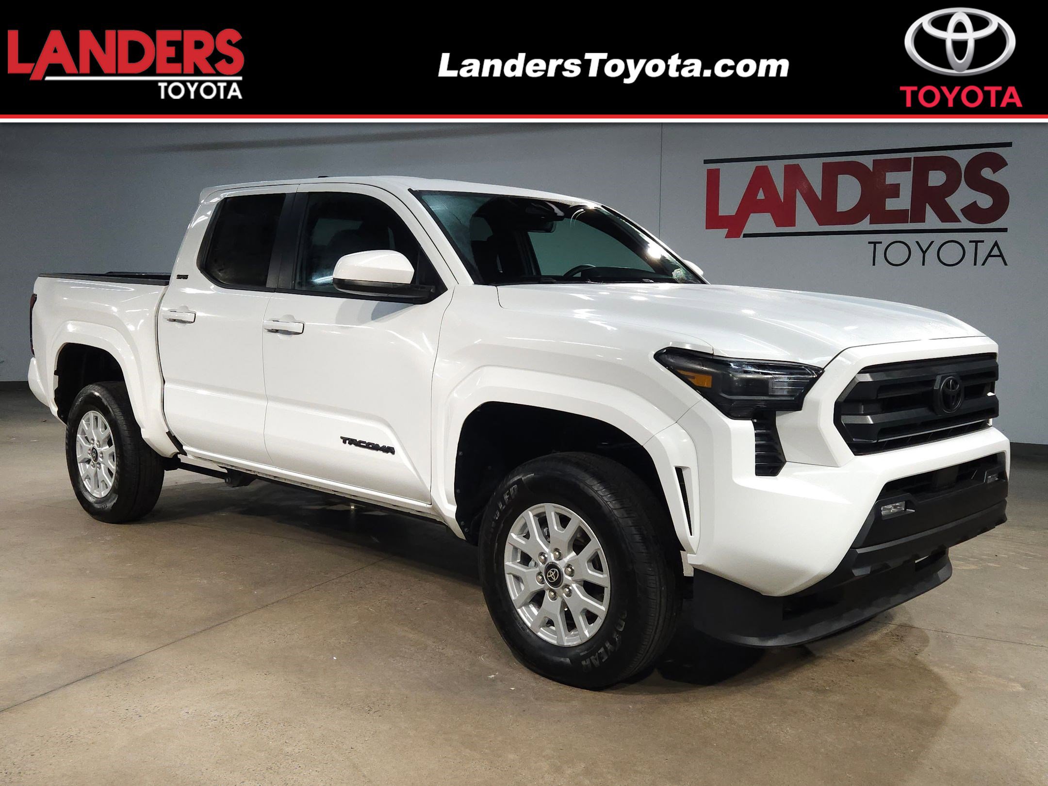 Certified 2026 Toyota Tacoma SR5 AWD/4WD image 1