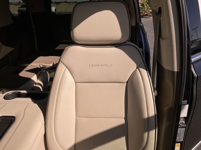 Used 2023 GMC Yukon Denali image 33
