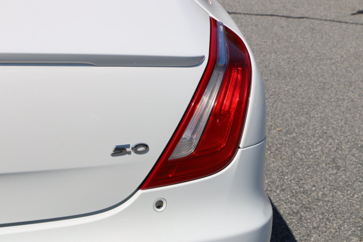 Used 2018 Jaguar XJ Supercharged RWD image 7