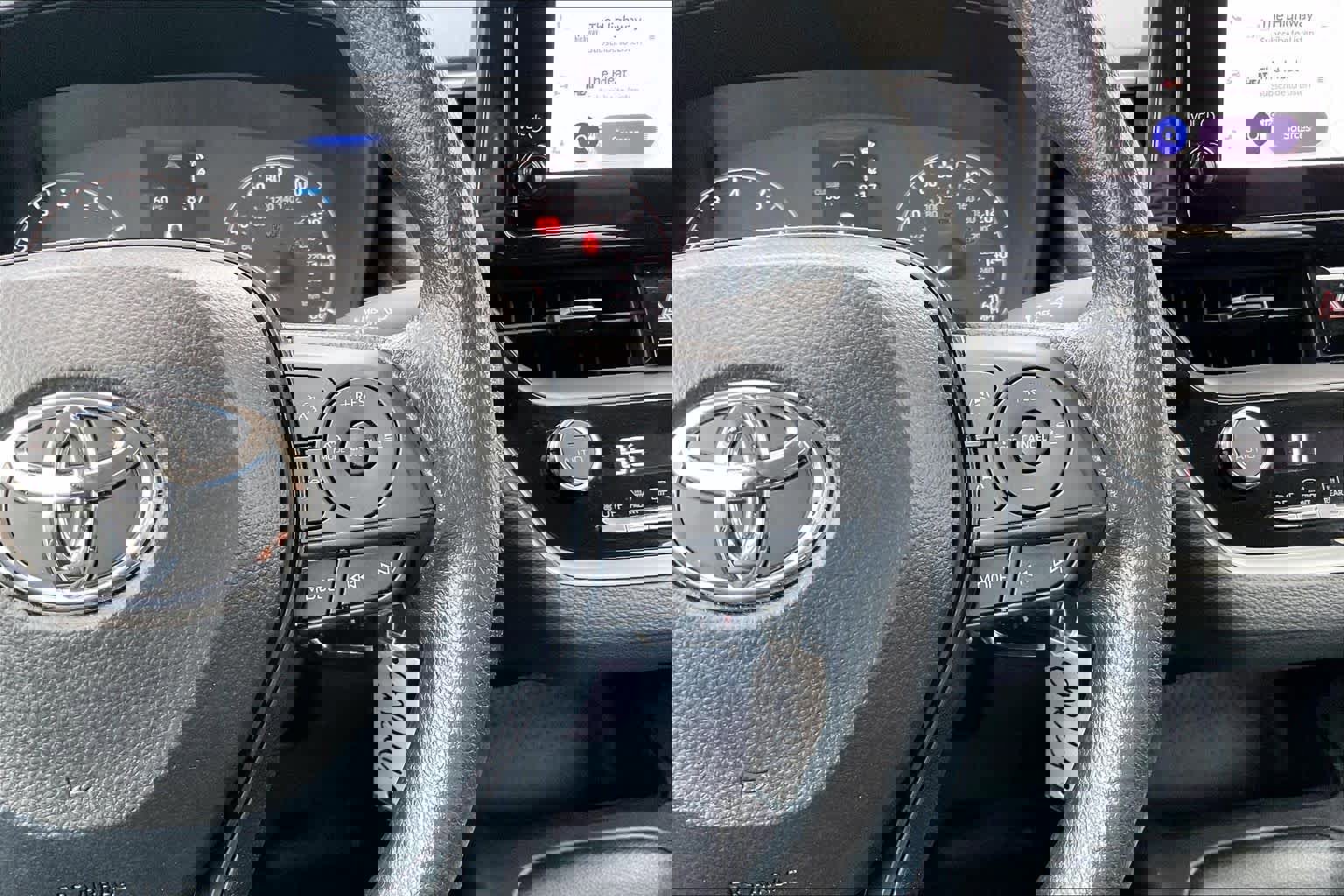 Used 2024 Toyota Corolla LE FWD image 23