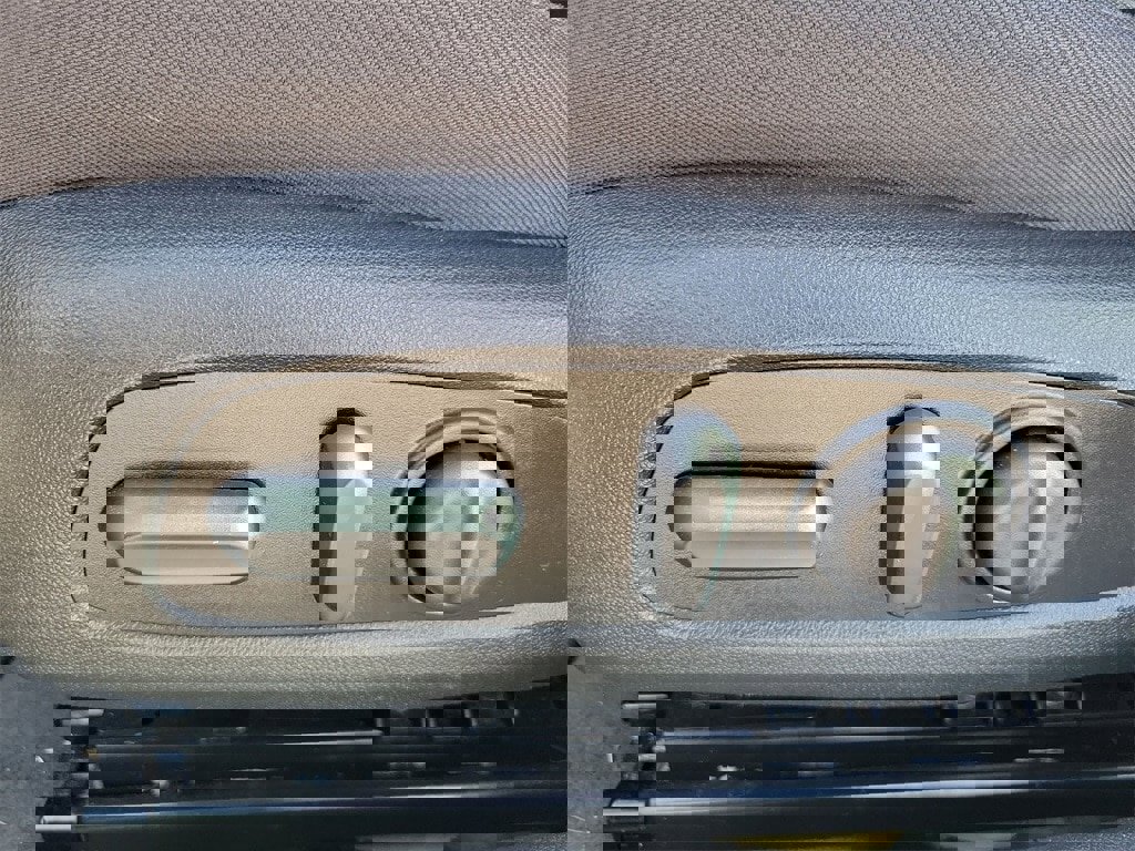 Used 2024 Chevrolet Malibu LT image 17