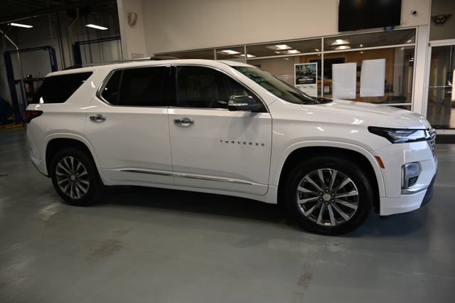 Used 2022 Chevrolet Traverse Premier w/ LPO, Floor Liner Package AWD/4WD image 4