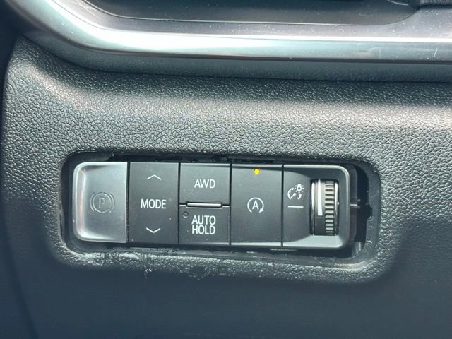 Used 2025 GMC Terrain Elevation w/ Elevation Premium Package AWD/4WD image 14