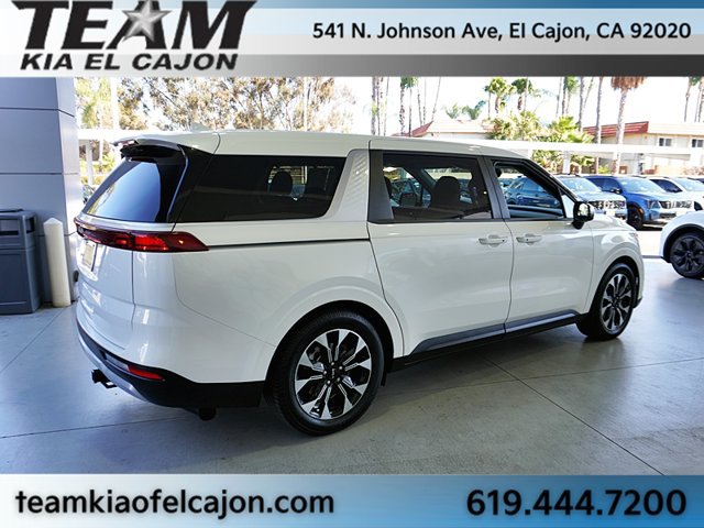 Certified 2024 Kia Carnival EX FWD image 9