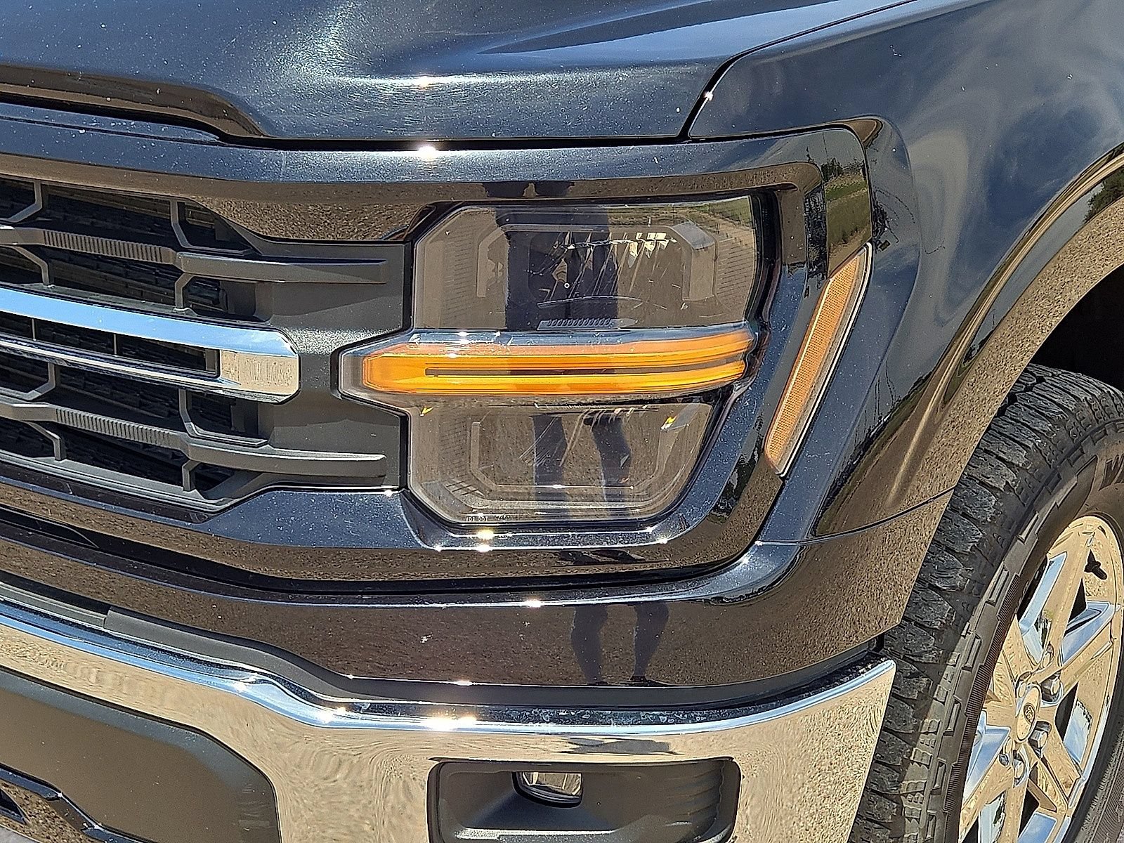 Used 2025 Ford F150 XLT w/ Equipment Group 301A Standard AWD/4WD image 9