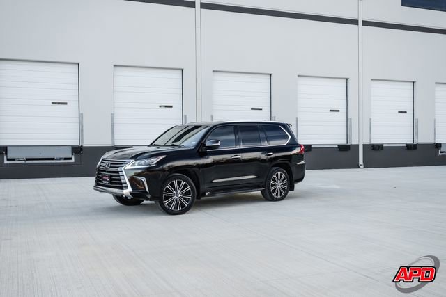 Used 2021 Lexus LX 570 4WD w/ Luxury Package image 33