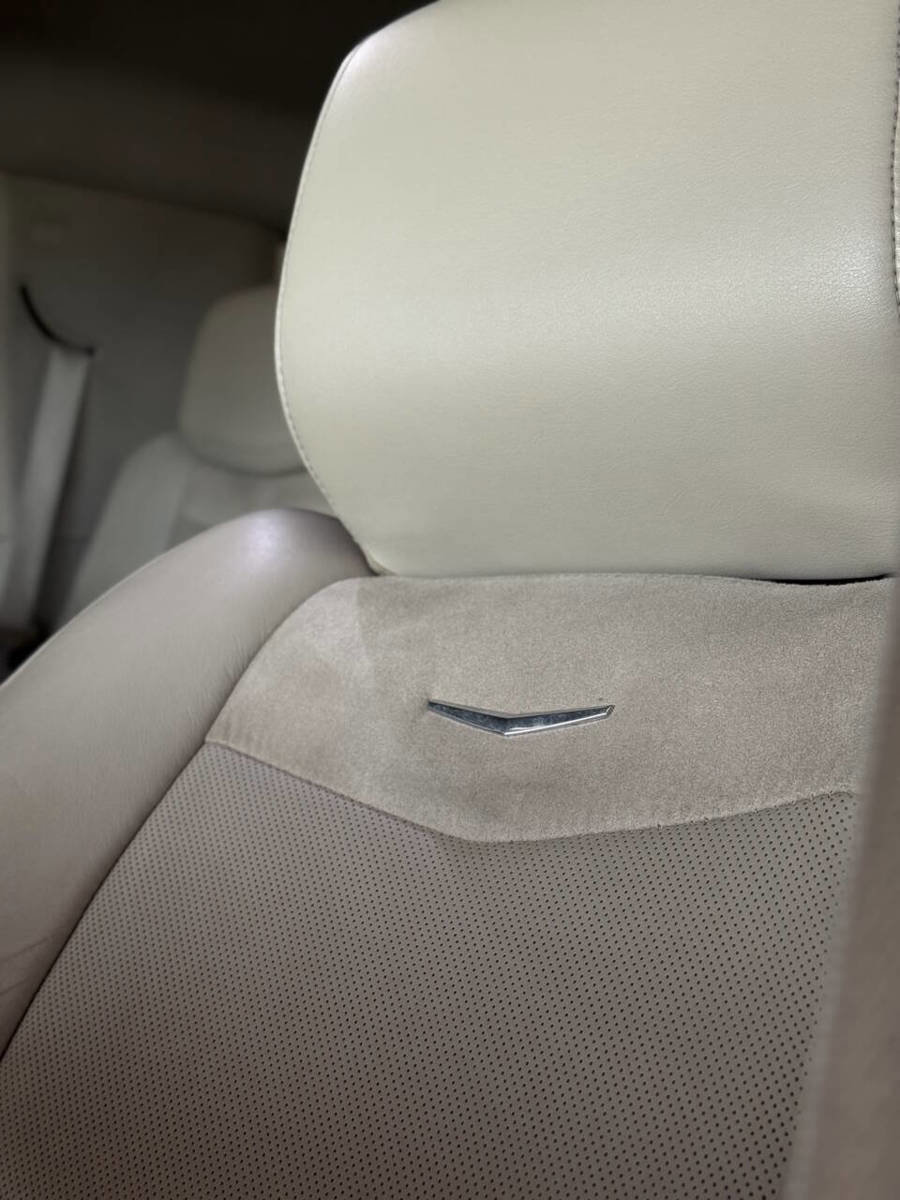 Used 2015 Cadillac Escalade Luxury AWD/4WD image 24