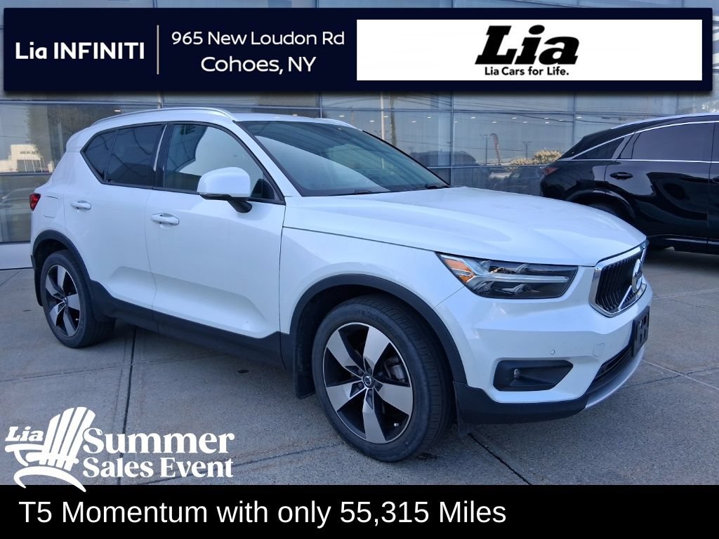 Used 2021 Volvo XC40 T5 Momentum w/ Protection Package Premier AWD/4WD image 1