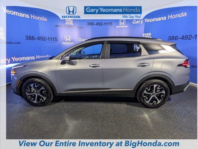 Used 2025 Kia Sportage EX w/ Premium Package image 11