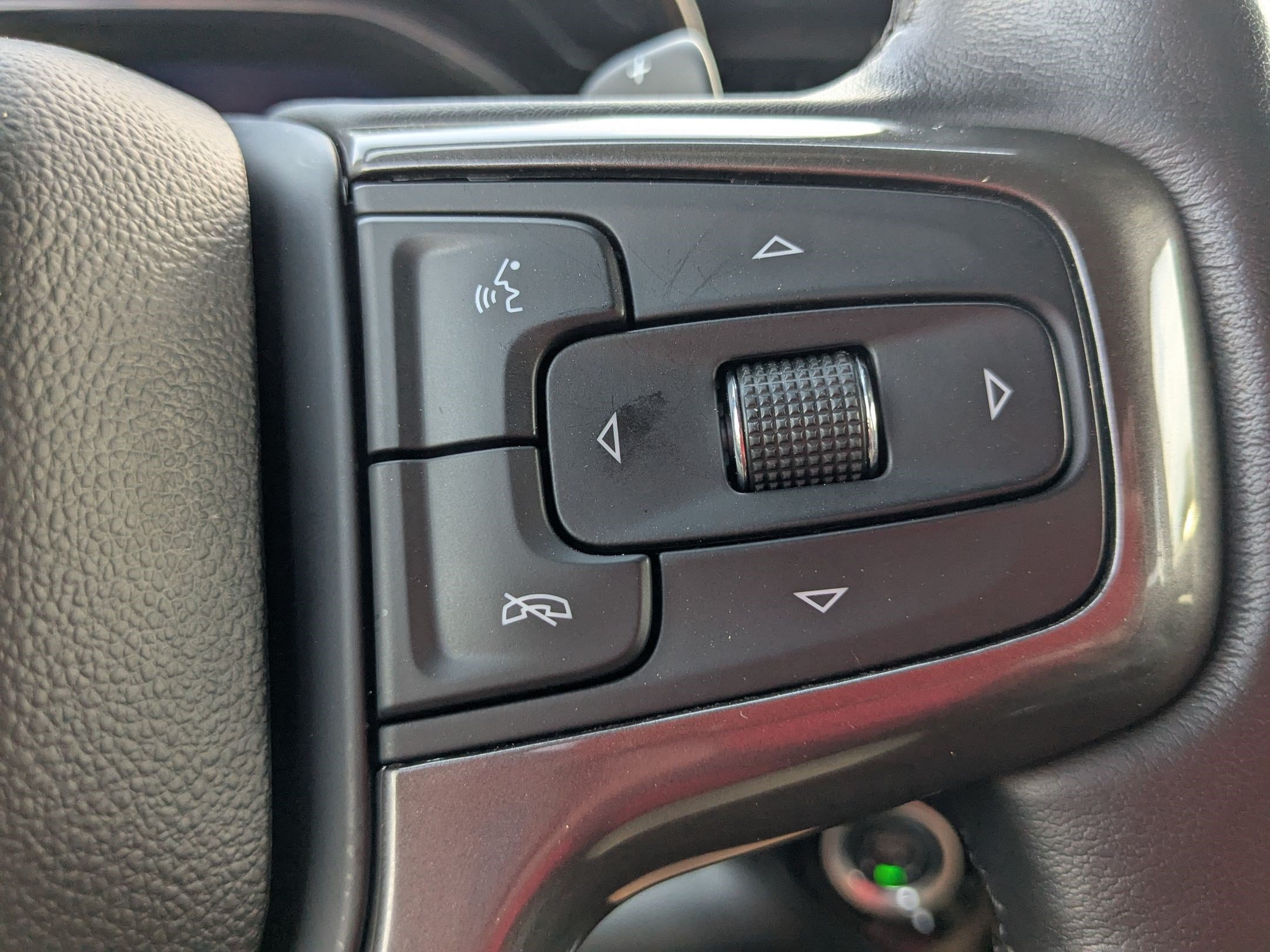 Used 2023 Chevrolet Silverado 1500 ZR2 w/ Technology Package AWD/4WD image 21