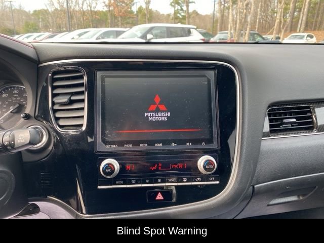 Used 2020 Mitsubishi Outlander LE image 10