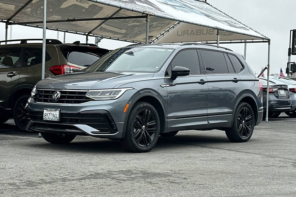 Used 2022 Volkswagen Tiguan SE R-Line FWD image 8