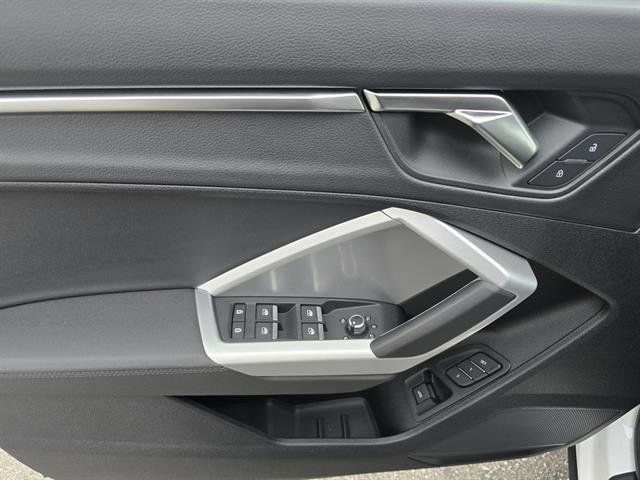 Used 2025 Audi Q3 2.0T Premium w/ Convenience Package image 20