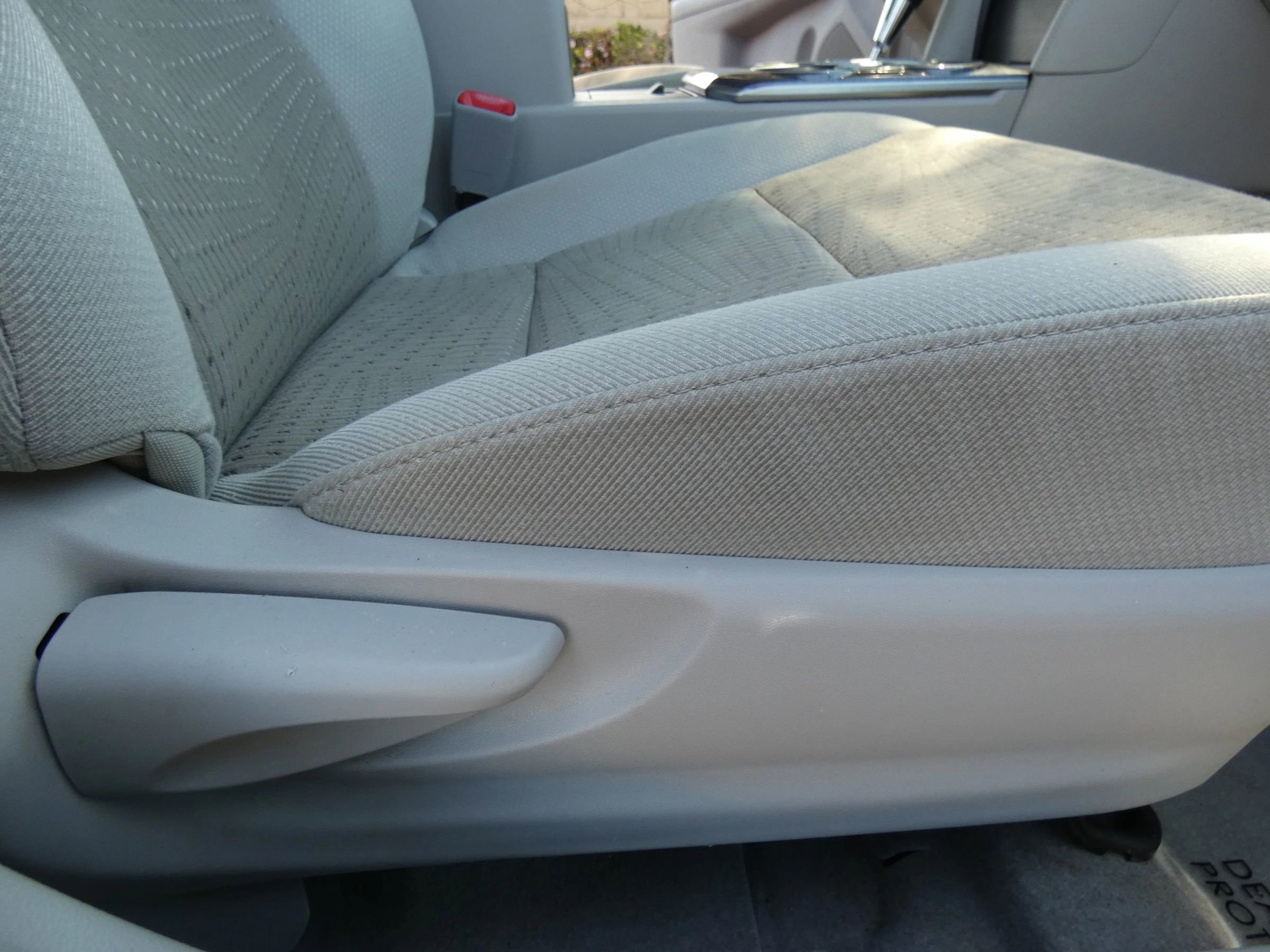 Used 2013 Toyota Camry XLE w/ Convenience Pkg image 30