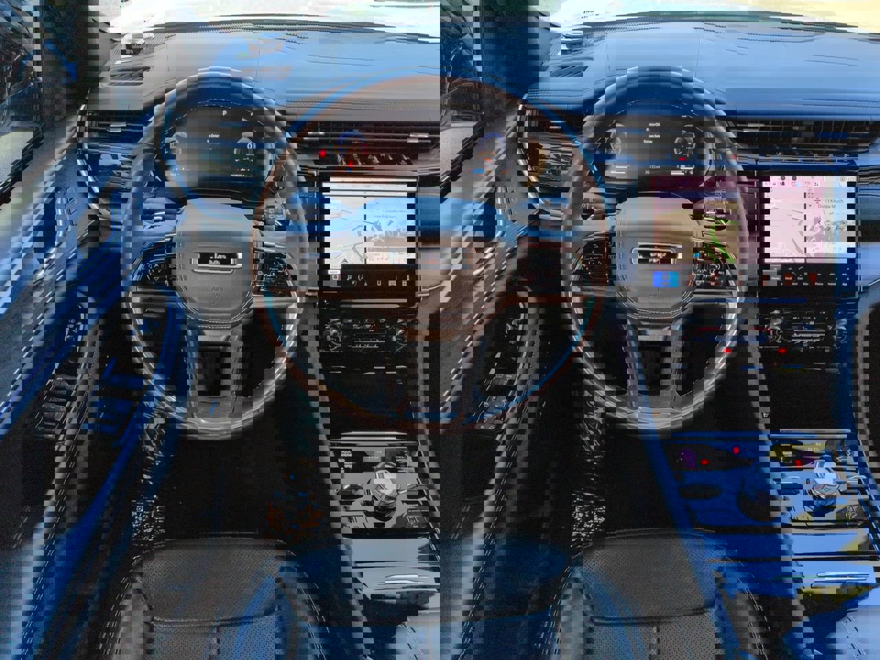 Certified 2022 Jeep Grand Cherokee Overland image 15