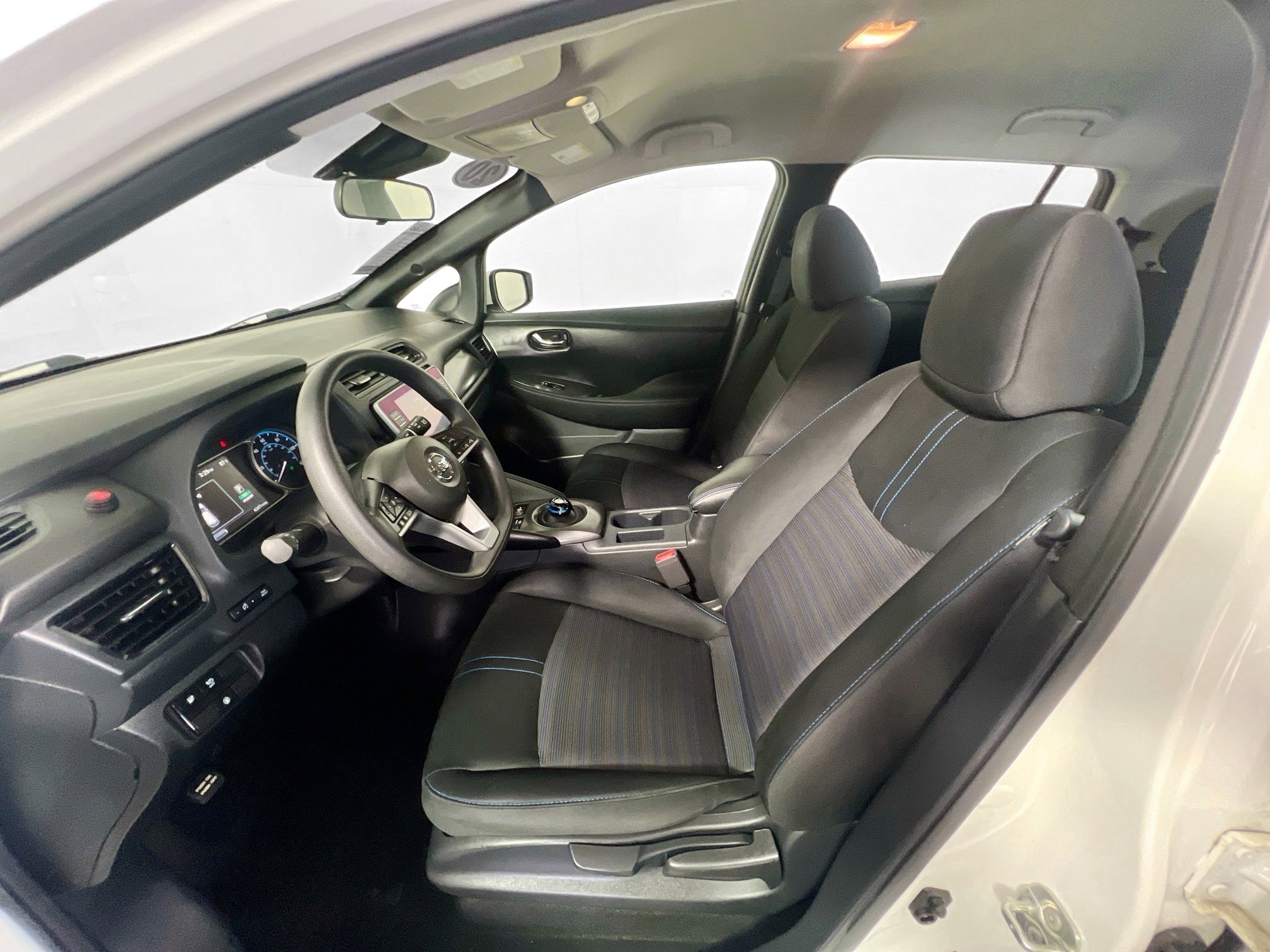 Used 2020 Nissan Leaf S w/ S Charge Package image 14