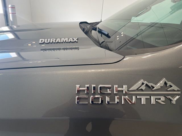 Certified 2021 Chevrolet Silverado 1500 High Country w/ Technology Package image 4