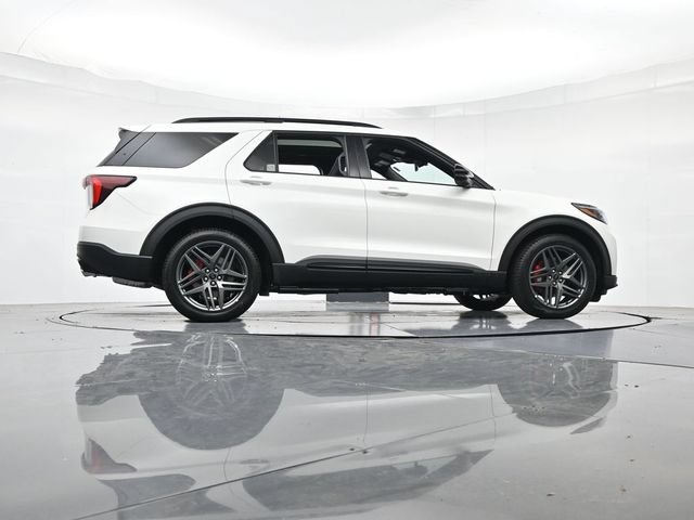 New 2026 Ford Explorer ST w/ Sun And Sound Package AWD/4WD image 43