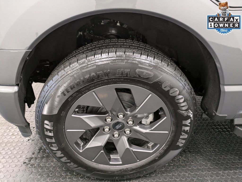 Used 2025 Ford F150 Lightning Flash image 8
