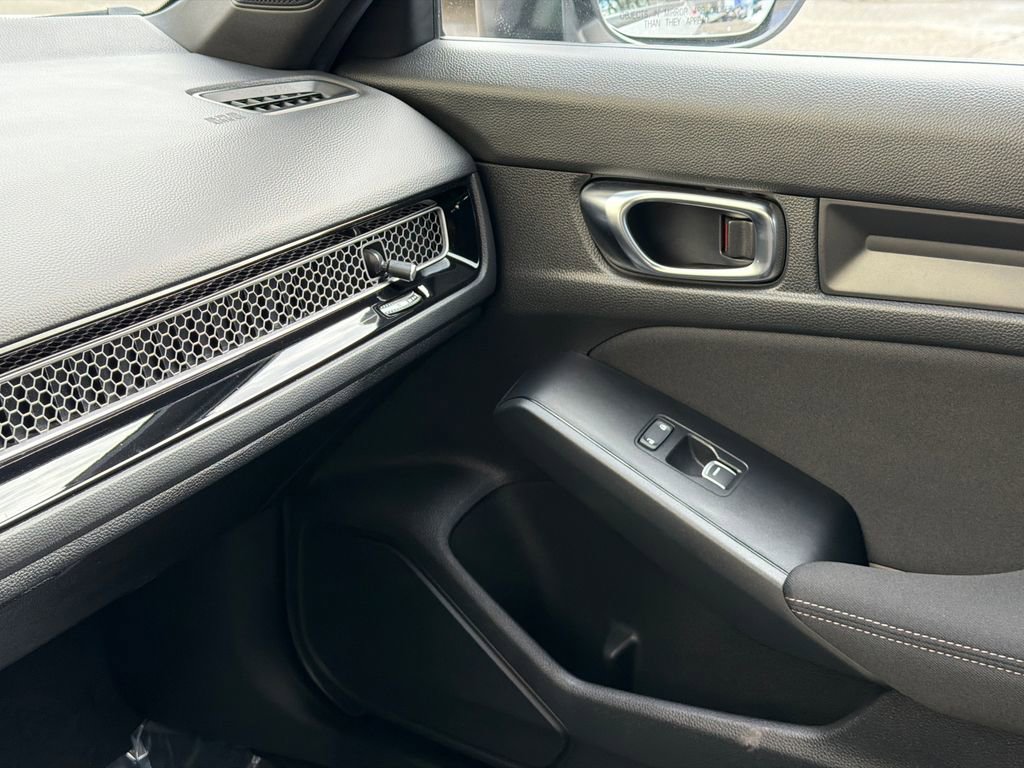 Used 2024 Honda Civic Sport image 29
