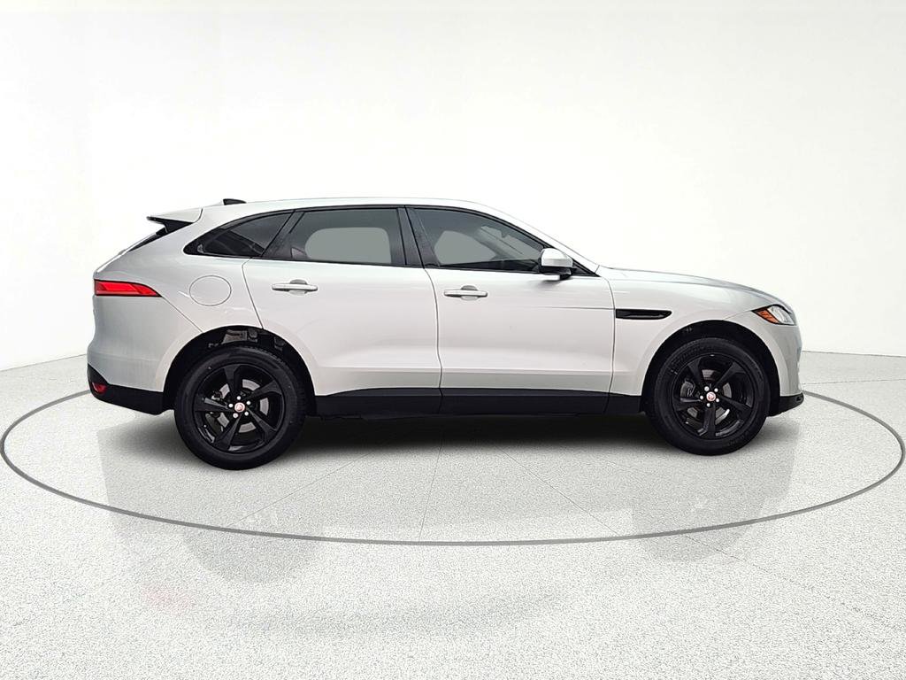 Used 2020 Jaguar F-PACE Premium image 8