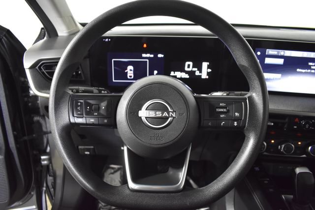 Certified 2025 Nissan Kicks SV AWD/4WD image 13