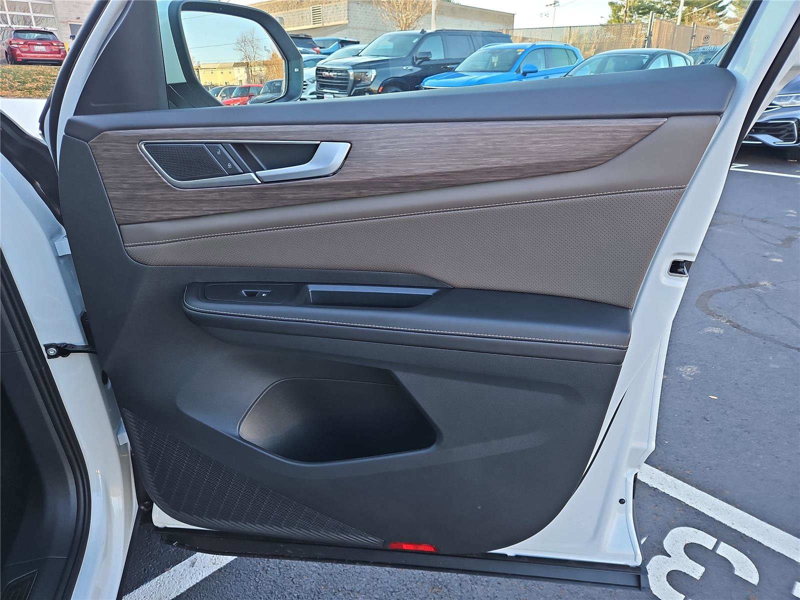 New 2026 Volkswagen Atlas SEL image 28